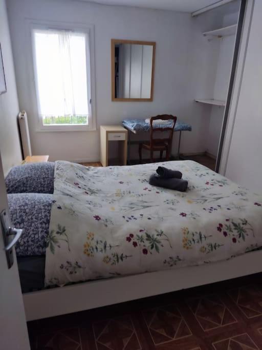 Maison De Ville 102M2 3 Chambres モンティニー・ル・ブルトンヌー エクステリア 写真